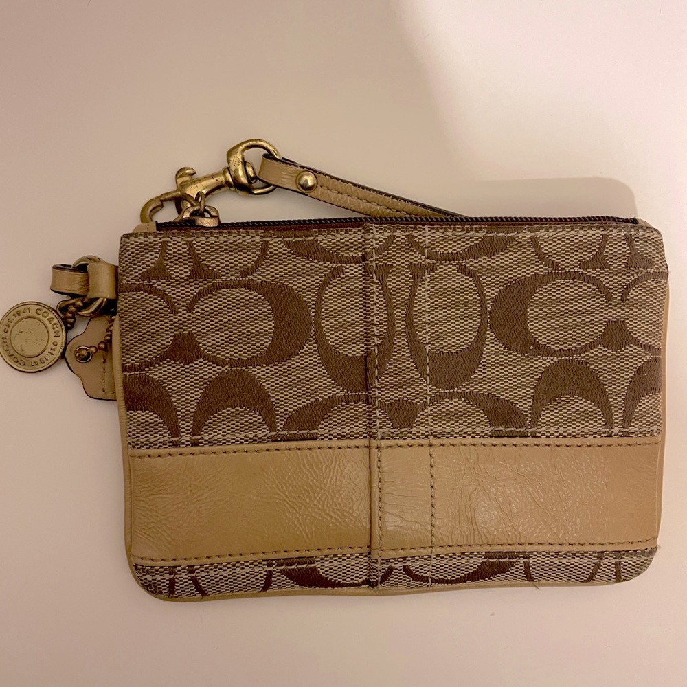 Authentic COACH wristlet